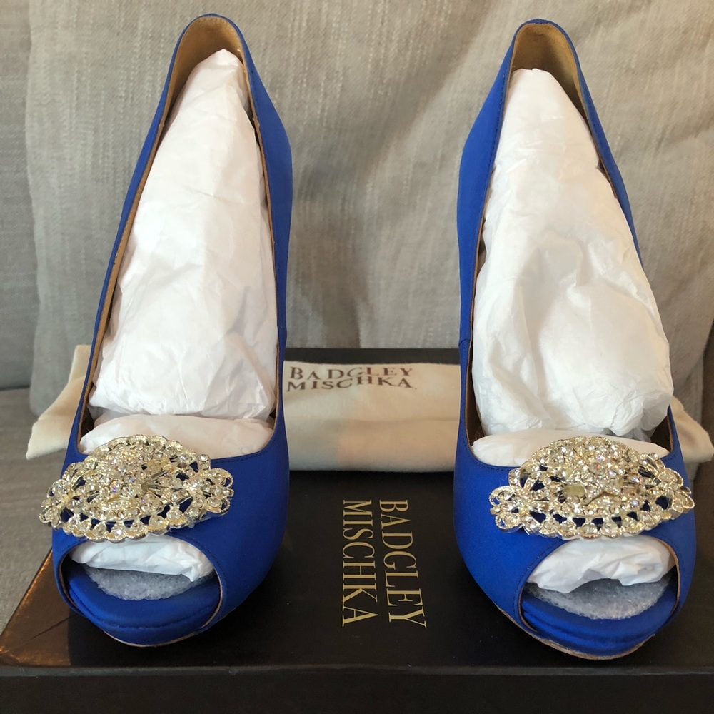 Badgley Mischka Goodie Pump - Royal Blue size 6.5